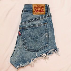 501 Levi Shorts